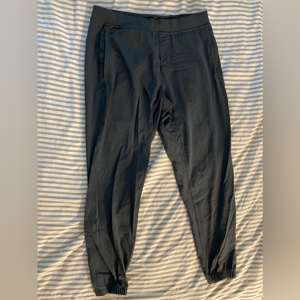 Men’s lululemon joggers